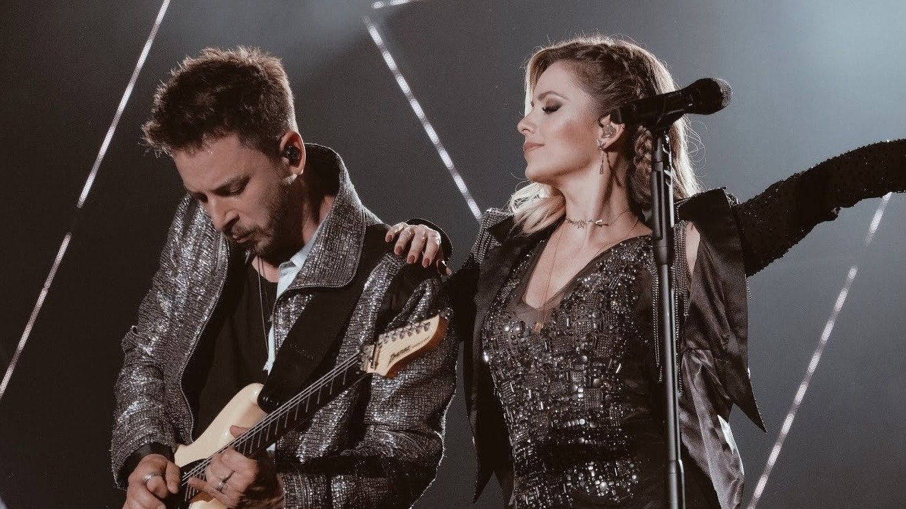 Sandy e Junior em performance, preparando o terreno para uma nova temporada de shows e repetindo o sucesso da "Turn&ecirc; Nossa Hist&oacute;ria" -  (crédito: Reprodu&ccedil;&atilde;o)