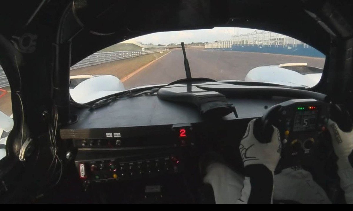 Daniel Lancaster revela seu cockpit antes da etapa do Endurance Brasil - (crédito: PulseBrand)