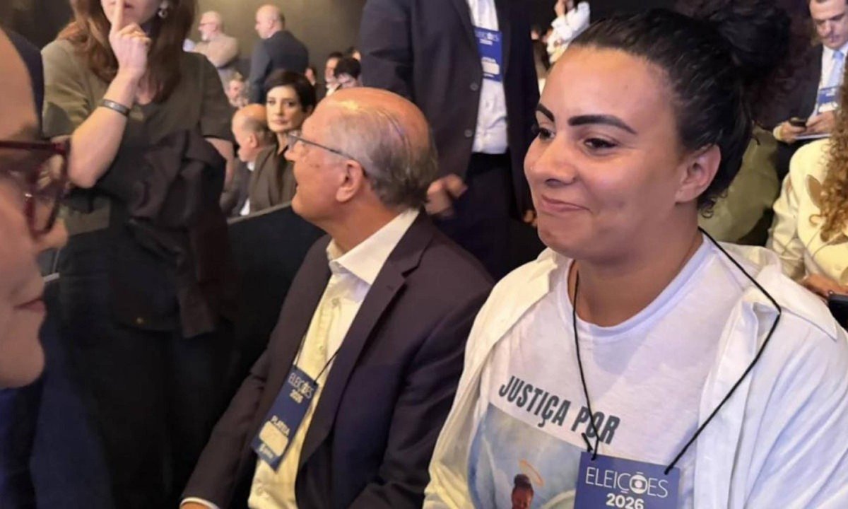 Mãe de Ana Clara, morta por PM aos 5 anos, acompanha debate na Globo - (crédito: Guilherme Amado/Instagram)