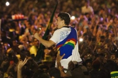 O 'Bloco do 22' empolga eleitores de Fl&aacute;vio Bolsonaro nas ruas do Nordeste, marcando a reta final da campanha presidencial -  (crédito: Reprodu&ccedil;&atilde;o)