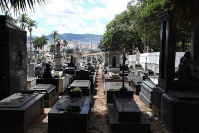 PBH abriu nesta quinta-feira (22/10) concessões de jazigos perpétuos nos cemitérios do Bonfim, da Paz, da Consolação e da Saudade -  (crédito:  Edesio Ferreira)