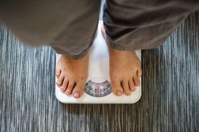 É importante realizar exames para investigar complicações metabólicas, cardiovasculares e hormonais -  (crédito:  rawpixel.com/magnific)