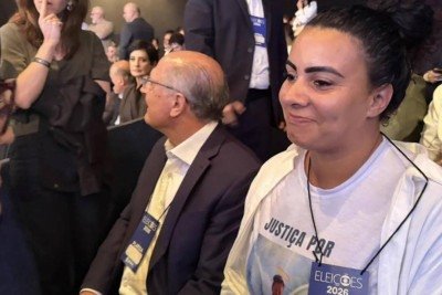 Mãe de Ana Clara, morta por PM aos 5 anos, acompanha debate na Globo -  (crédito: Guilherme Amado/Instagram)
