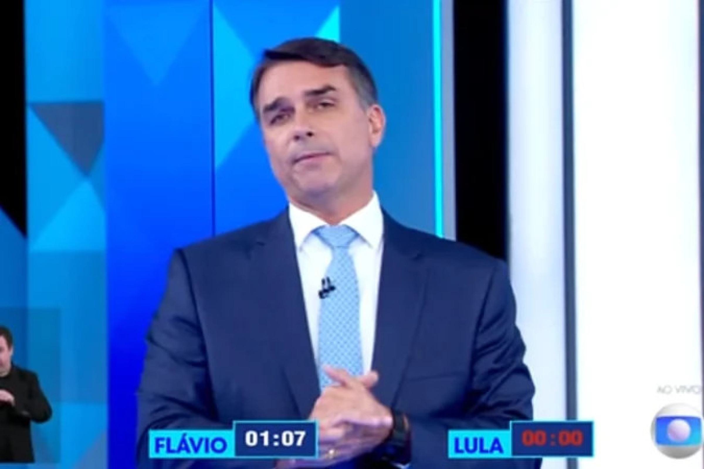 Lula diz que Flávio "não gosta do Nordeste", que rebate: "Carioca mais nordestino"