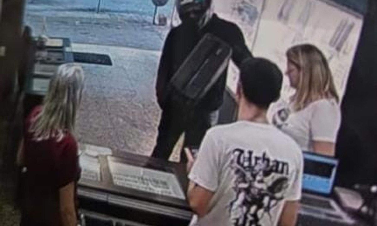 Imagens do assalto na Savassi - (crédito: Redes Sociais)