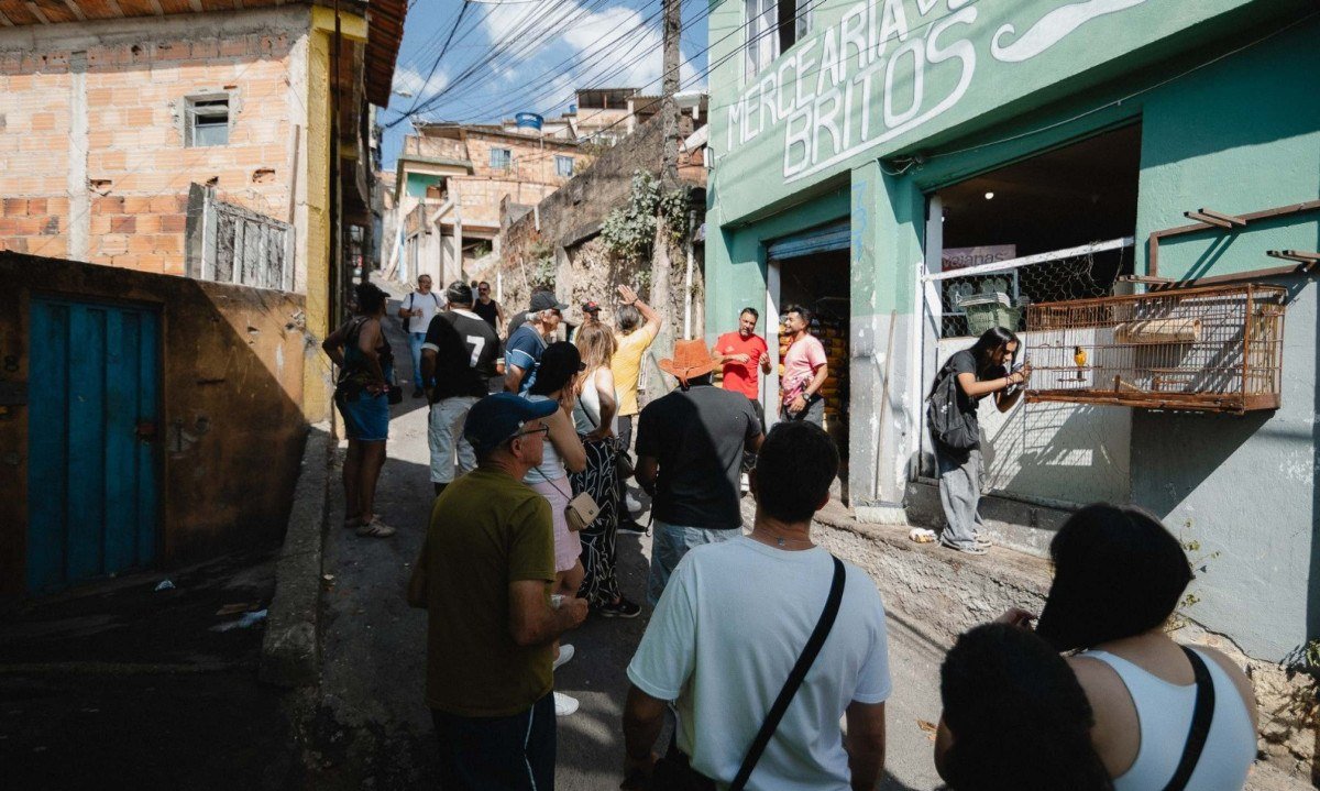 Ao percorrer quatro bares do Aglomerado da Serra, roteiro apresenta personagens, histórias e modos de vida da comunidade Ao percorrer quatro bares do Aglomerado da Serra, roteiro apresenta personagens, histórias e modos de vida da comunidade