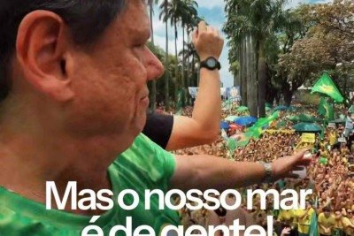 Tarc&iacute;sio de Freitas participou do Bloco do 22, neste s&aacute;bado, em BH -  (crédito: Reprodu&ccedil;&atilde;o Instagram)