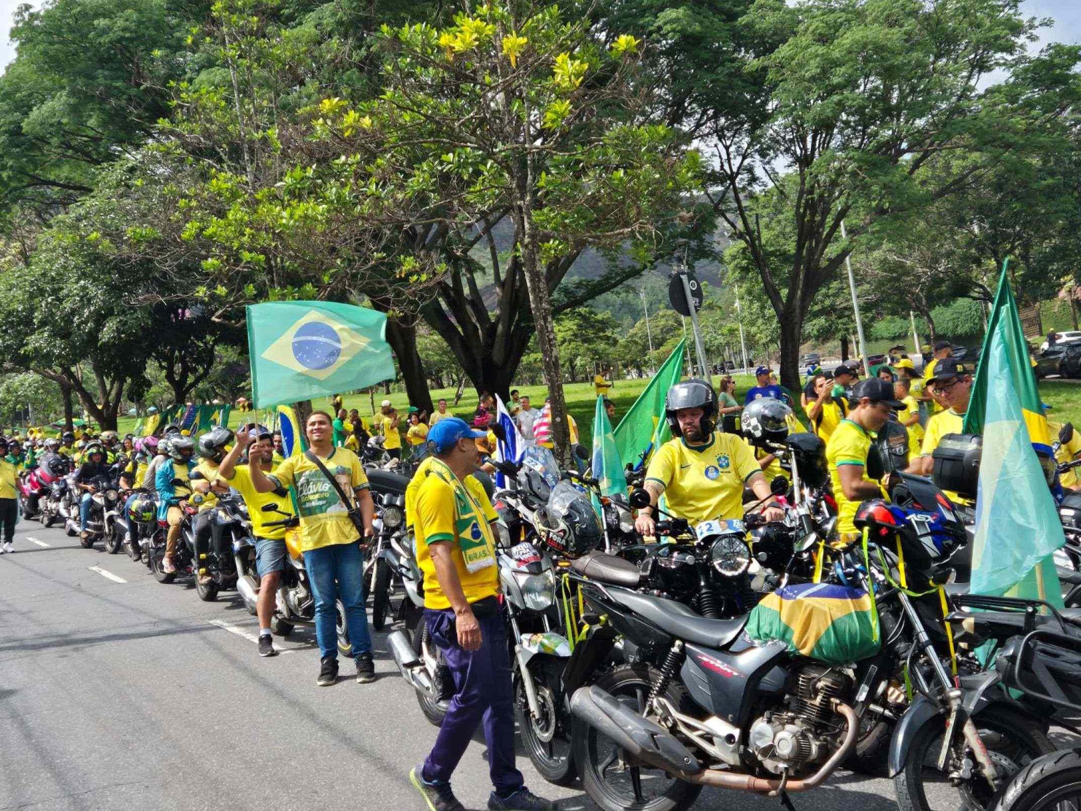 'Motociata do 22' reúne apoiadores de Flávio Bolsonaro (PL), na Praça do Papa, em BH
-Jair Amaral / EM / DA Press