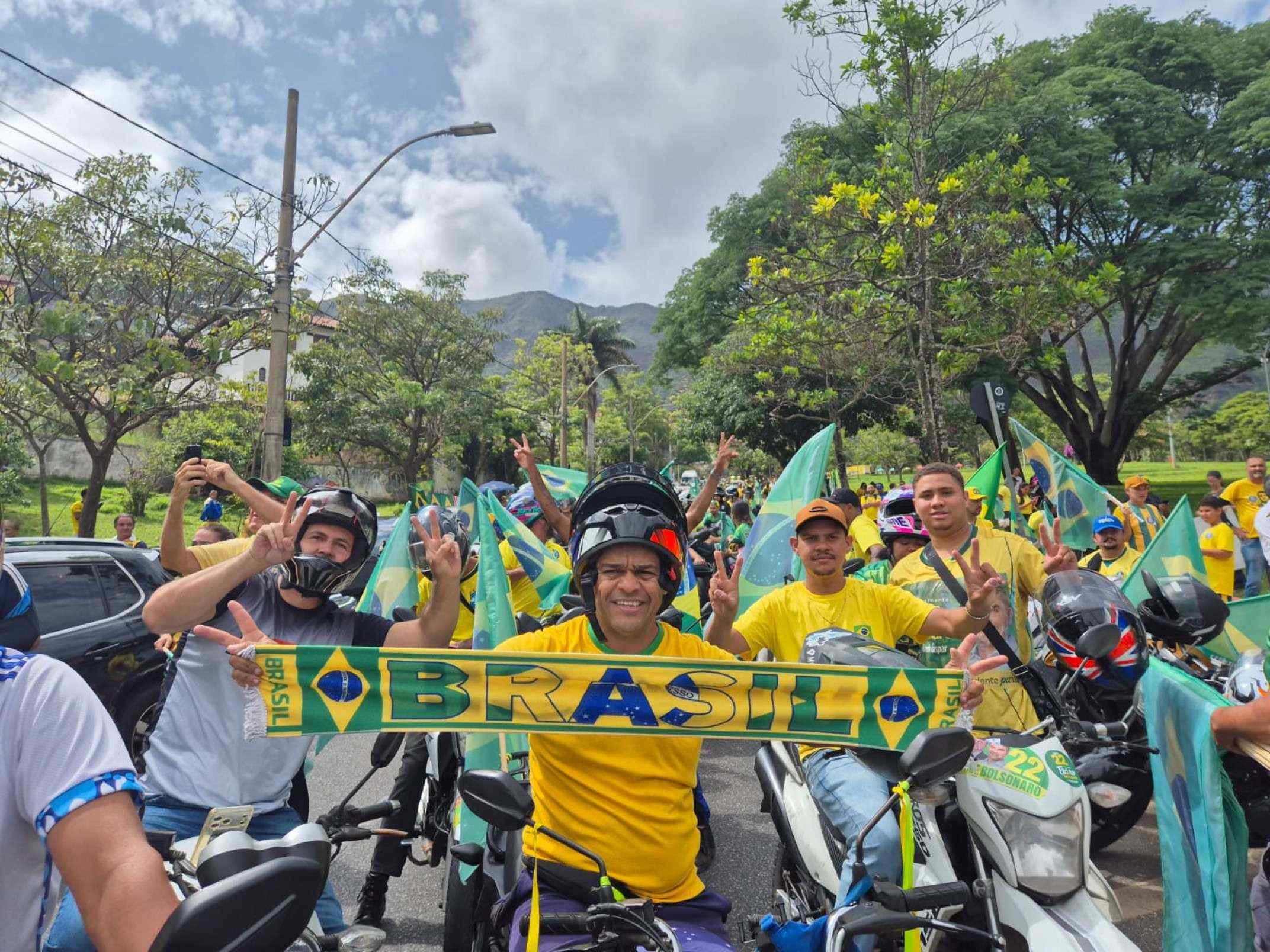 'Motociata do 22' reúne apoiadores de Flávio Bolsonaro (PL), na Praça do Papa, em BH
-Jair Amaral / EM / DA Press