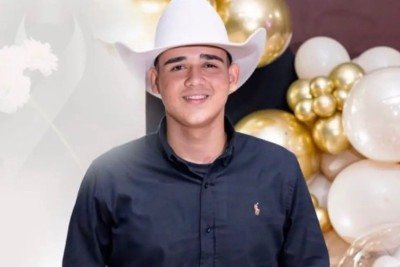 Matheus Henrique Oliveira Silva, de 19 anos, morreu ap&oacute;s cair de caminh&atilde;o em carreata pol&iacute;tica. -  (crédito: Redes sociais)
