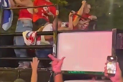 Confronto entre petistas e apoiadores de Flavio Bolsonaro aconteceu na Avenida Sanitária, em Montes Claros.  -  (crédito: redes sociais/divulgação)
