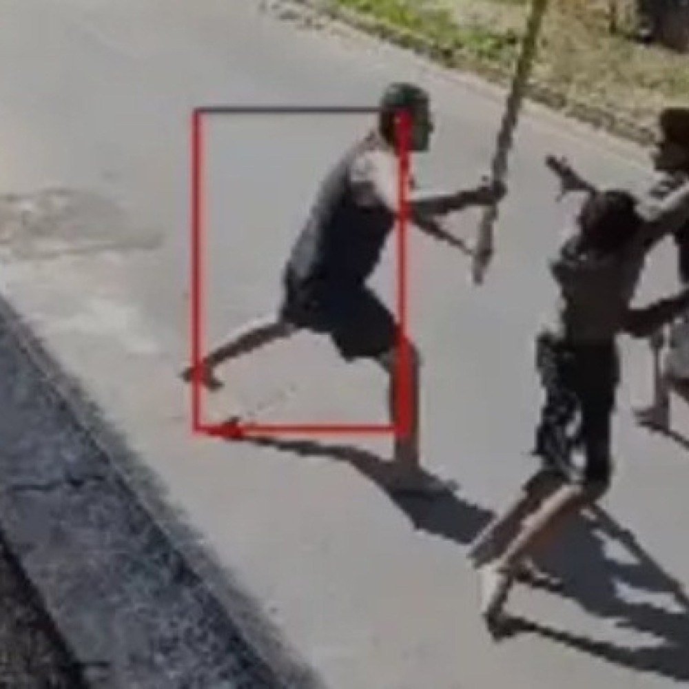 Discussão familiar termina com homem ferido a facadas