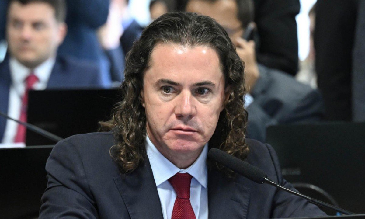 Senador desembarca em Brasília para ‘garantir normalidade institucional’ - (crédito: Foto: Geraldo Magela/Agência Senado)