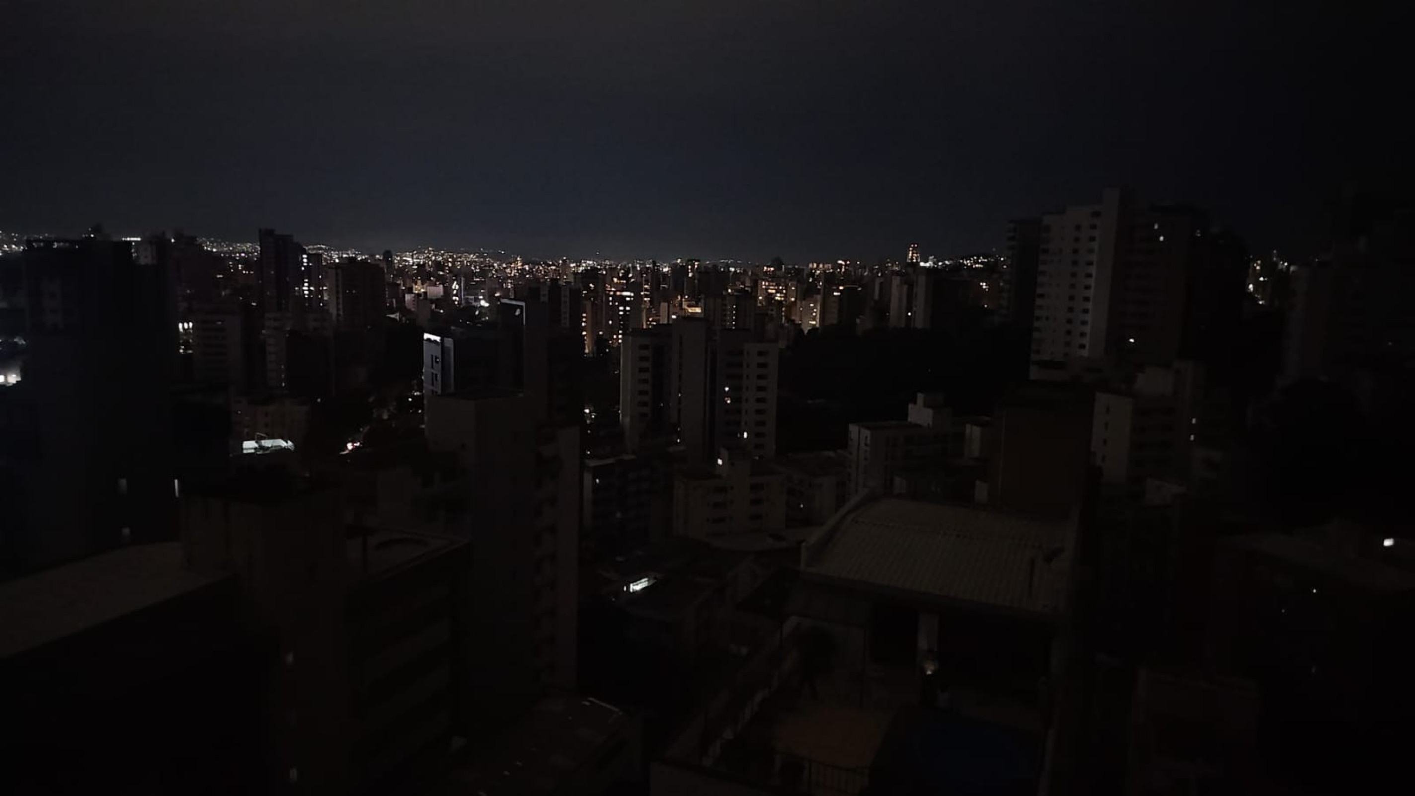 MG: Mais 24 horas após temporal, 150 mil imóveis ainda estão sem luz