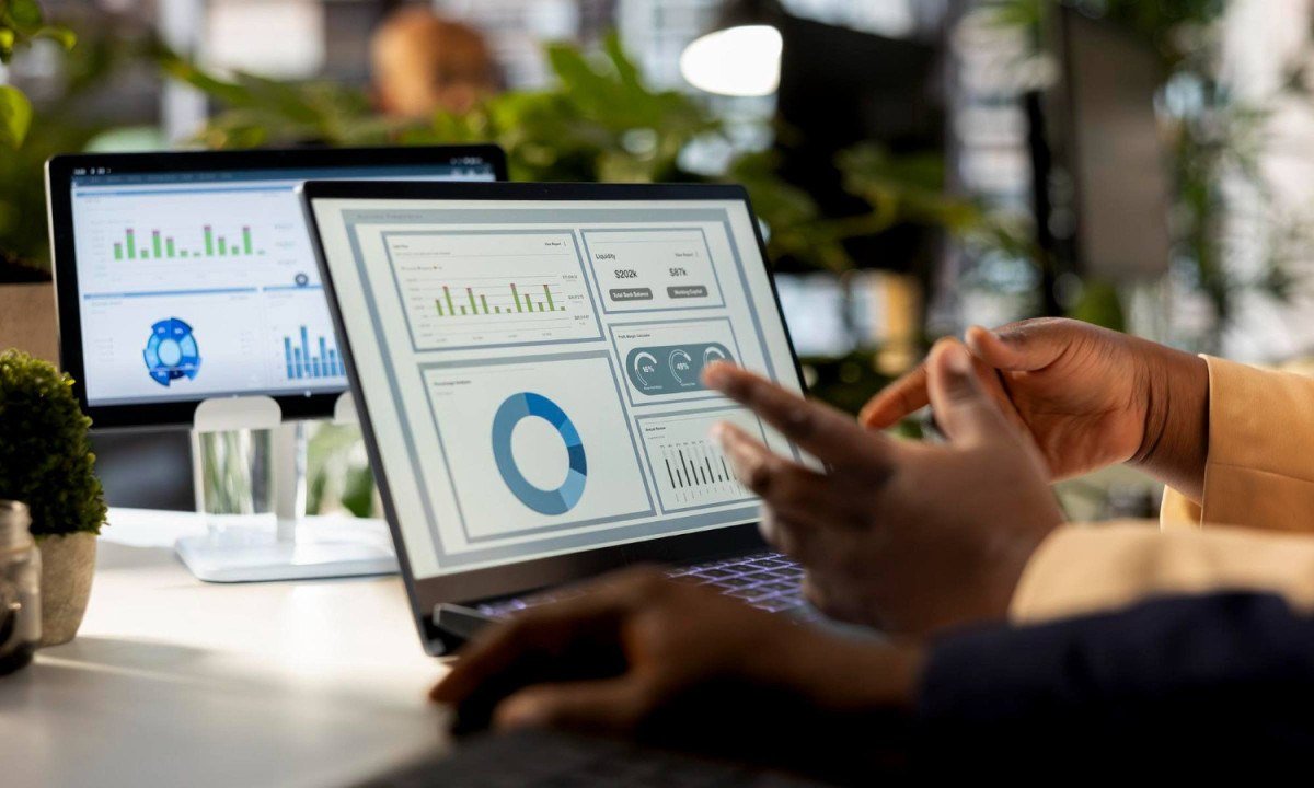 IA acelera transição do vendedor B2B para consultor - (crédito: DINO)
