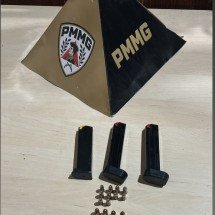 PM apreende arma e munições em ocorrência de violência doméstica em Lajinha - Polícia Militar/Divulgação 