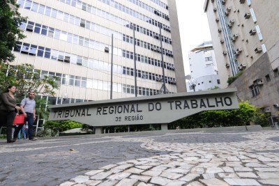 TRT-MG condenou a empresa varejista a pagar R$ 7 mil para ex-funcionária que era obrigada a produzir vídeos constrangedores utilizando roupas decotadas e justas
       -  (crédito:  Marcos Vieira/EM/D.A Press. Brasil. Belo Horizonte - MG. )