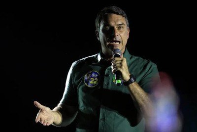 Possível chegada de Flávio aos Estados Unidos movimenta integrantes da direita norte-americana  -  (crédito:  AFP)
