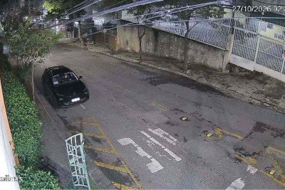 O militar estava estacionado em uma rua, quando um veículo prata passou e retornou. Na volta, um suspeito desceu, abordou o policial e atirou contra o agente. -  (crédito: Imagens cedidas ao Estado de Minas)