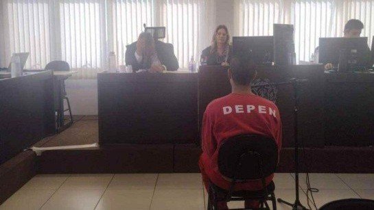 Paulo Henrique Leite Lima durante sess&atilde;o do novo j&uacute;ri popular que o condenou pelo assassinato de Jefferson Tadeu Barbosa -  (crédito: F&oacute;rum Lafayette/Divulga&ccedil;&atilde;o)