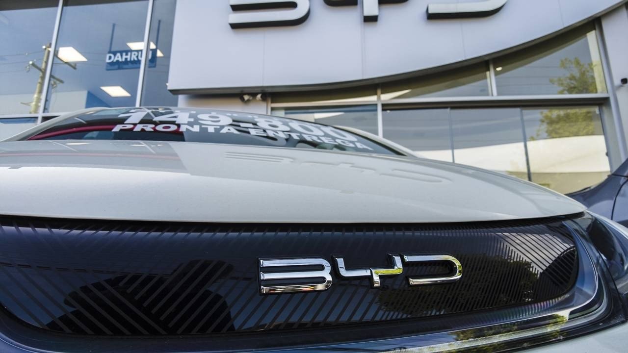 A BYD, fabricante chinesa de ve&iacute;culos, inova com tecnologias que permitem seus carros a superar desafios, como detalha a mat&eacute;ria -  (crédito: Cr&eacute;ditos: depositphotos.com / alfribeiro)