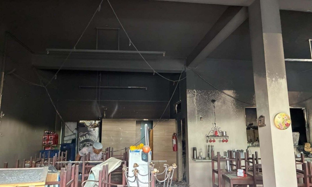 Fachada do restaurante fica conturbada após incêndio -CBMMG/Divulgação