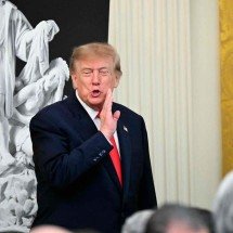 Trump diz que vai falar com Lula, mas que eleição foi 'uma desgraça' - Alex Wroblewski/AFP