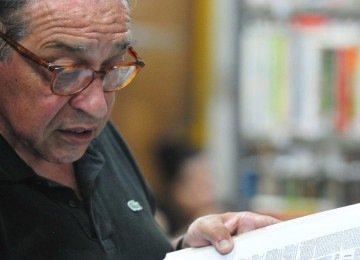 Ruy Castro venceu as categorias Livro do Ano e Biografia e Reportagem com seu relato sobre o impacto da Segunda Guerra na vida dos cariocas -  (crédito: Alexandre Guzanshe/EM/D.A Press)