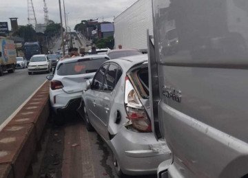 Ocorrência foi registrada no sentido Betim e mobilizou equipes da Transcon, responsável pelo atendimento no local -  (crédito: Transcon/Divulgação)