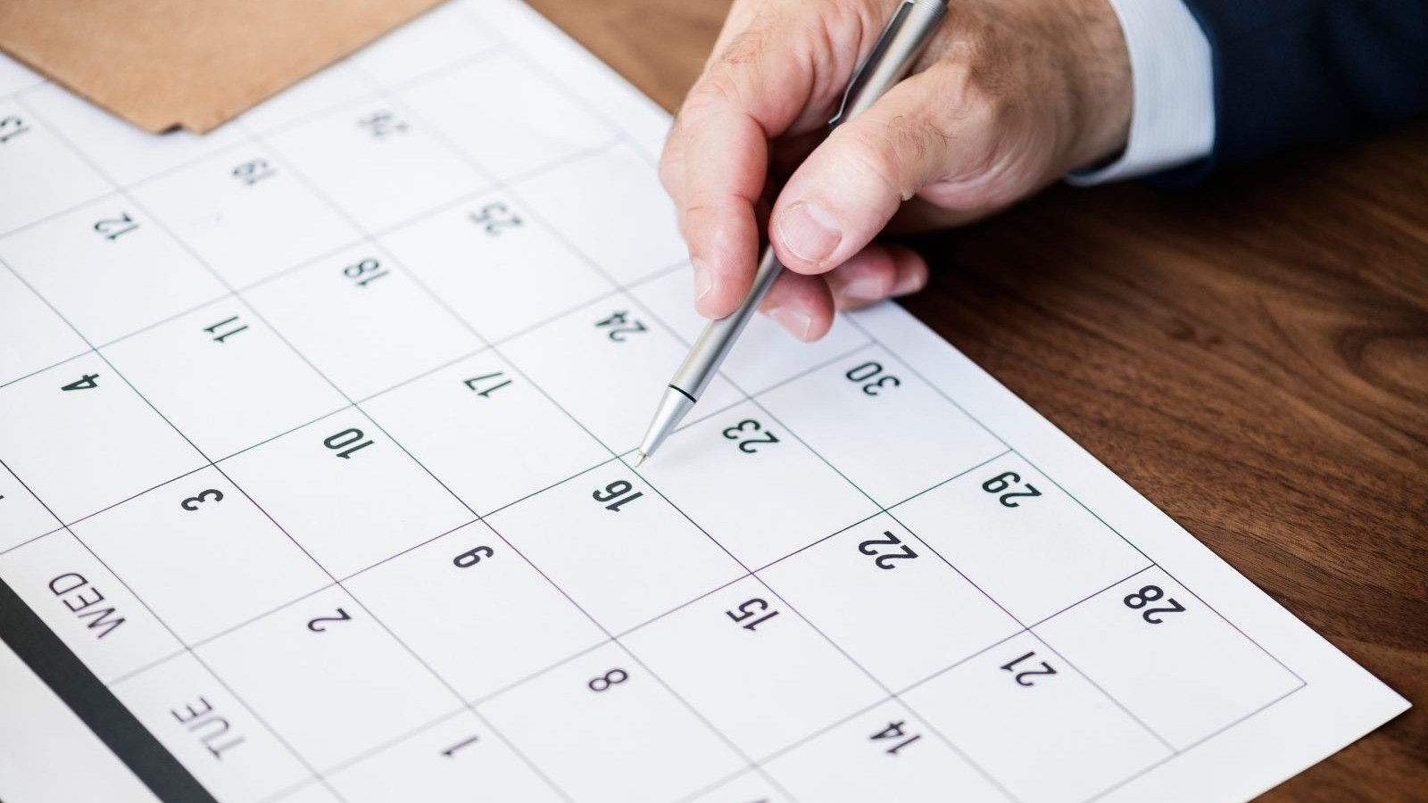 A marca&ccedil;&atilde;o de datas no calend&aacute;rio oficial impacta a jornada de trabalho e os pontos facultativos dos servidores p&uacute;blicos -  (crédito: Freepik)
