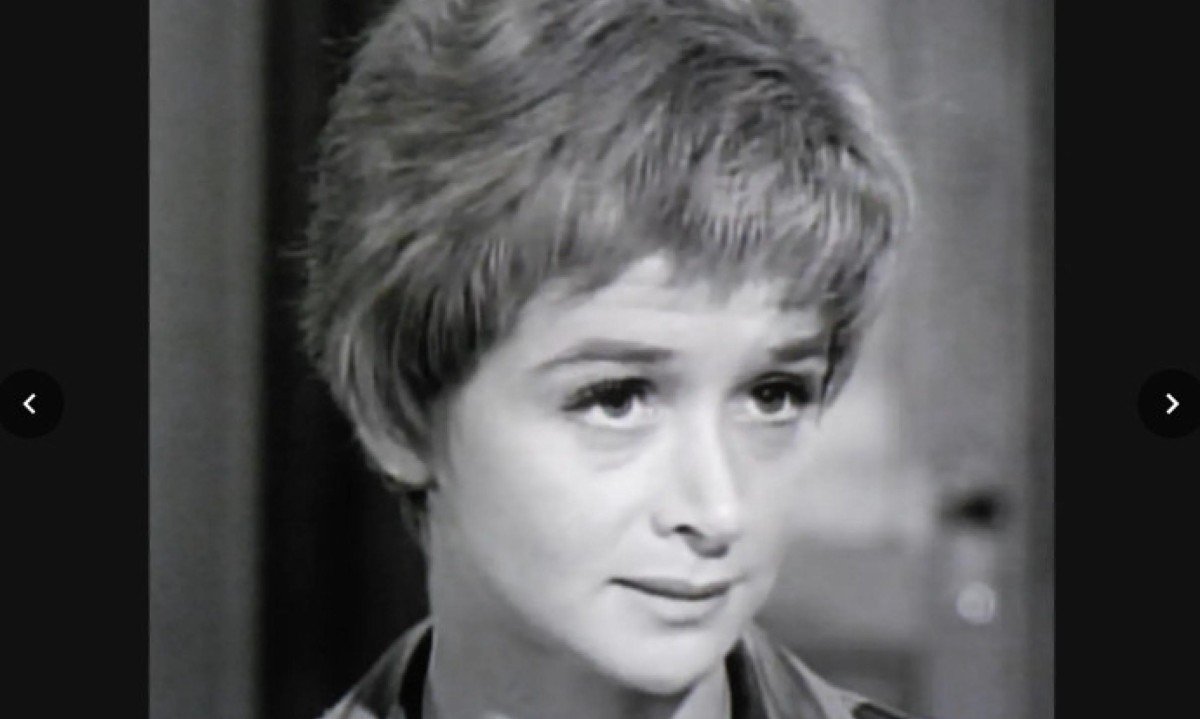 Com uma carreira de mais de seis décadas no teatro, no cinema e na televisão, Barrie era conhecida pela versatilidade ao transitar pela Broadway e por produções premiadas de Hollywood - (crédito: Wikipedia)