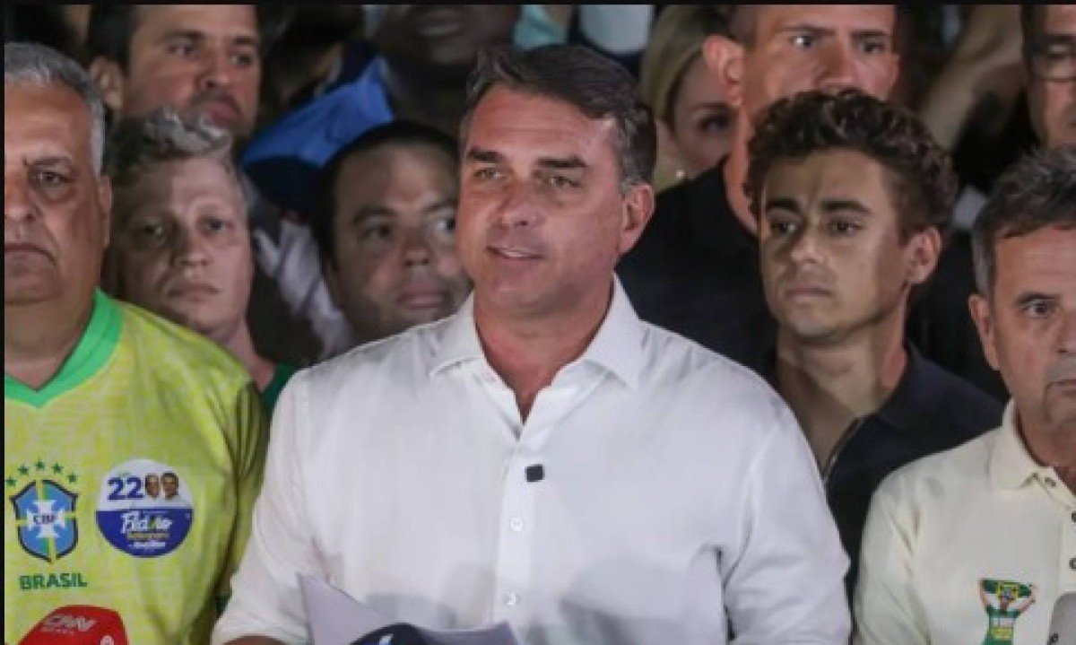 Flávio Bolsonaro  -  (crédito: Joédson Alves/Agência Brasil)