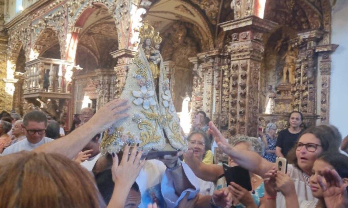 Moradores da Grande Belo Horizonte poderão acompanhar a visita da imagem de Nossa Senhora de Nazaré neste final de semana - (crédito: Arquidiocese de Belo Horizonte / Divulgação)