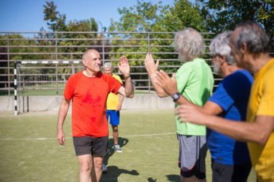 O aumento da prática regular de atividades físicas reduz o risco de impactos negativos no metabolismo -  (crédito:  pch.vector/magnific)