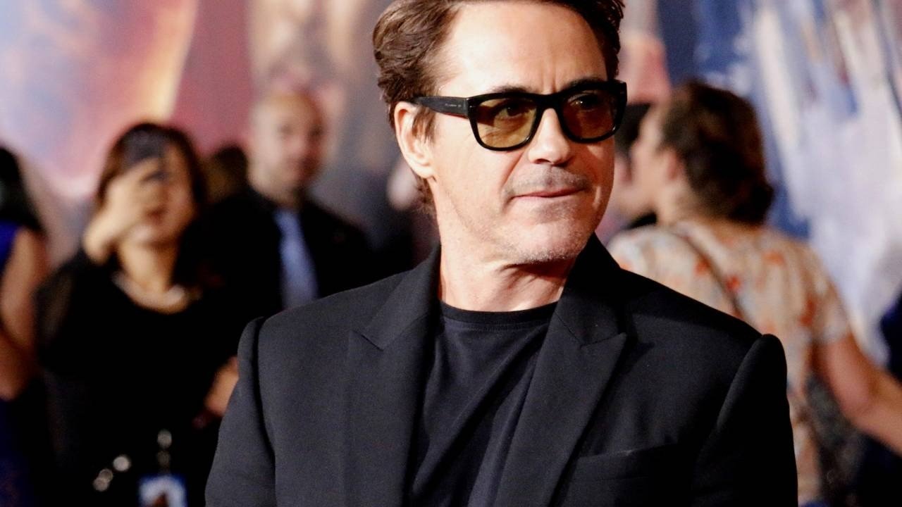 Robert Downey Jr., o ator que interpreta Tony Stark, personagem cujo carro do filme "The Avengers" &eacute; destaque em leil&atilde;o. -  (crédito: Cr&eacute;ditos: depositphotos.com / PopularImages)