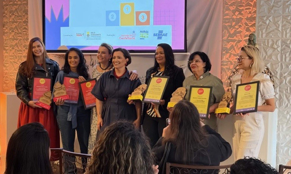 Seis pequenos neg&oacute;cios foram premiados no 2&ordm; Concurso de Confeitaria e Quitanda Mineira de BH, que teve curadoria da chef confeiteira Carol Mesquita (ao centro) 