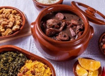Sextou com feijoada! Veja como preparar a deliciosa receita tradicional -  (crédito: Tupi)