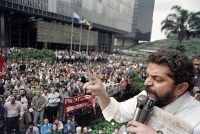  Fernando Morais prepara terceira parte da biografia de Lula -  (crédito: Reprodução)