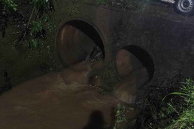 Manilhas que dragaram homem desaparecido depois de enxurrada provocada pelas chuvas em Guar&aacute;, na Zona da Mata -  (crédito: CBMMG)