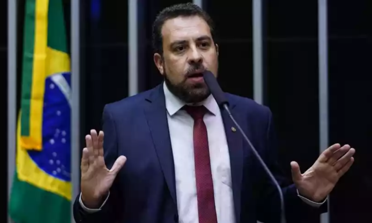 A visibilidade de Boulos nas redes foi impulsionada nas últimas semanas pelo noticiário que culminou com o anúncio da possível dobradinha do parlamentar com a ex-prefeita Marta Suplicy -  (crédito: Pablo Valadares/Câmara dos Deputados)