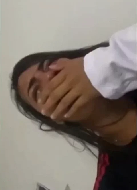 Jovem vai a ginecologista e é agredida por esposa do médico - reprodução 