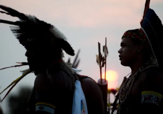 Os yanomami têm relatado a volta de invasores a certas regiões do território  -  (crédito: Marcelo Camargo/Agência Brasil)