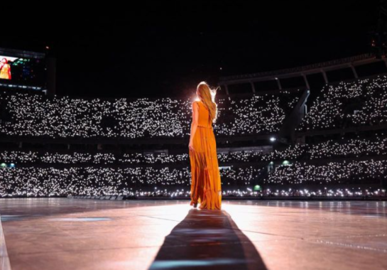 Cantora está em turnê no Brasil -  (crédito: Instagram/Reprodução)