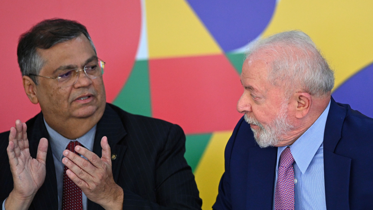 Dino deve assumir no STF caso que atinge ministro de Lula