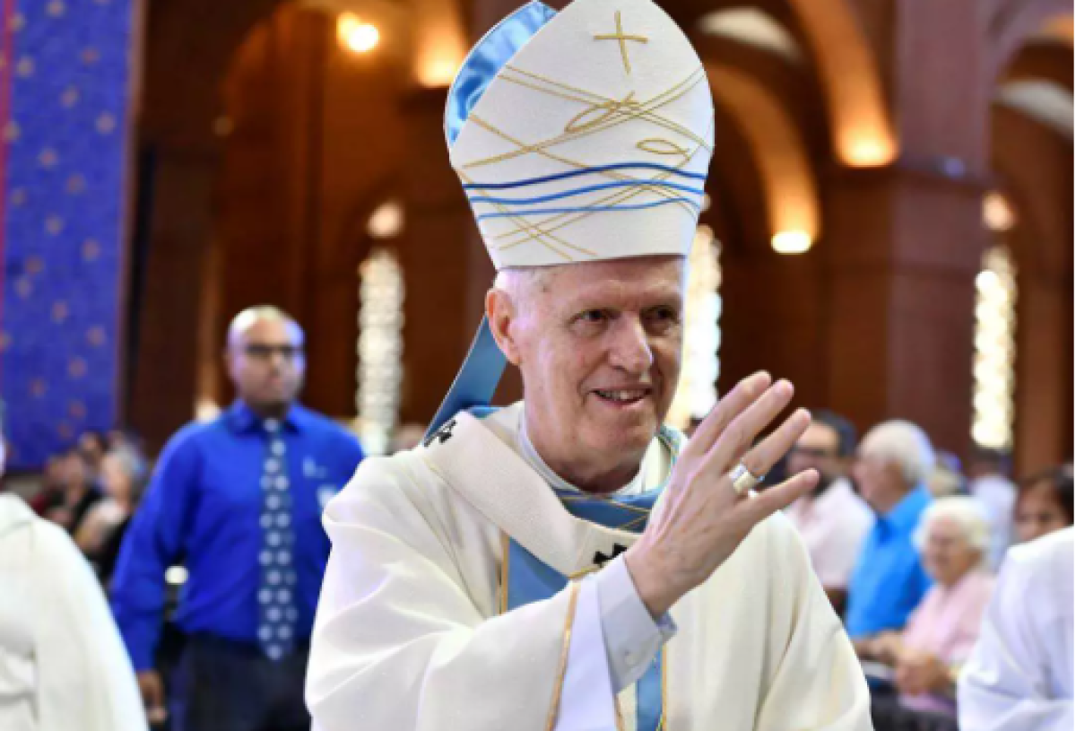 Arcebispo viraliza ao falar com fiéis em missa: ‘Vocês, pobres, levantem-se aí’; veja vídeo
