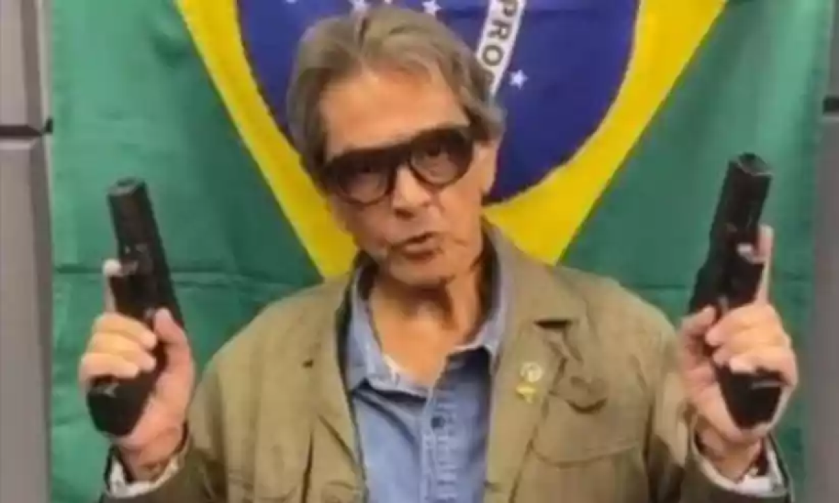 O ex-deputado federal Roberto Jefferson, ex-presidente do PTB, foi preso após atirar contra policiais federais em 2022 -  (crédito: Reprodução/Redes Sociais)