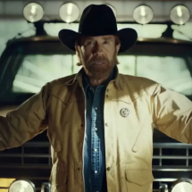 O lendário Chuck Norris está de volta ao cinema - Divulgação