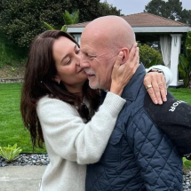 Familiares mostram momentos com Bruce Willis, diagnosticado com demência - Reprodução/Instagram