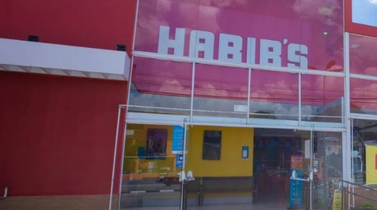 Habib's vai pagar R$ 20 mil a funcionária que disse ter sido vítima de cárcere privado