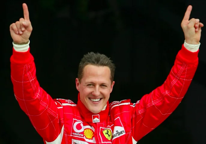 Ex-piloto fala sobre saúde de Schumacher: “senta para jantar” - divulgação